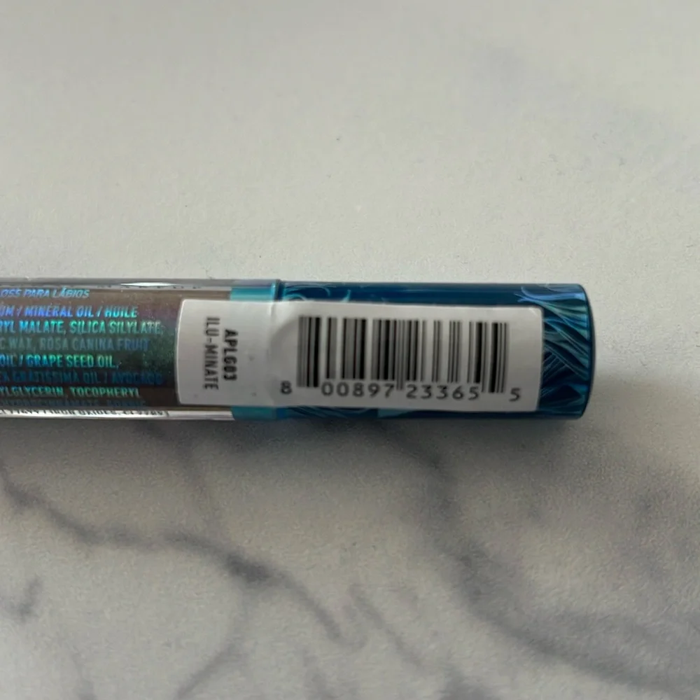 NYX Makeup Avatar: The Way of Water Bioluminescent Lip Gloss ilu-minate NEW